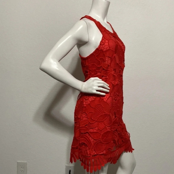 Lovers + Friends REVOLVE Caspian Red Lace Mini Dress Size M - Picture 6 of 7
